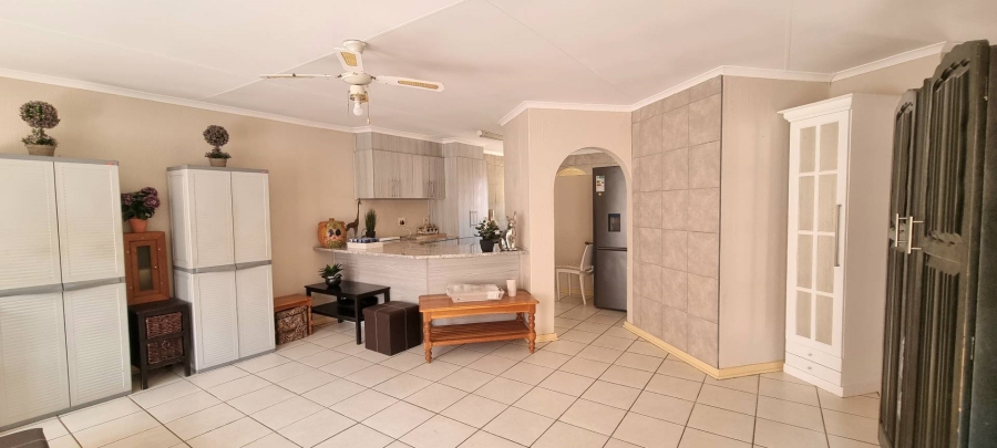 2 Bedroom Property for Sale in Heuwelsig Free State